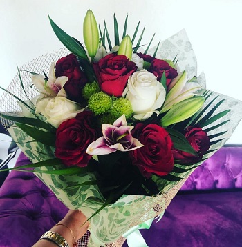 Flowers with Delivery